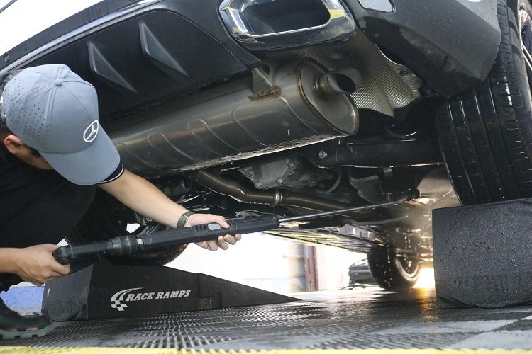 TIEM RUA XE O TO QUAN 2 TPHCM 5