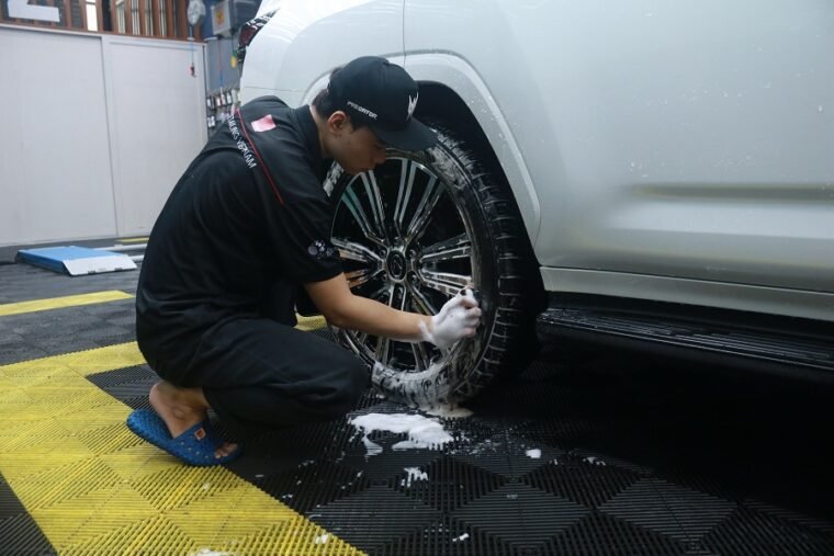 Gói Supreme Hand Wash | Rửa xe detailing siêu sạch Quận 2 - Image 14