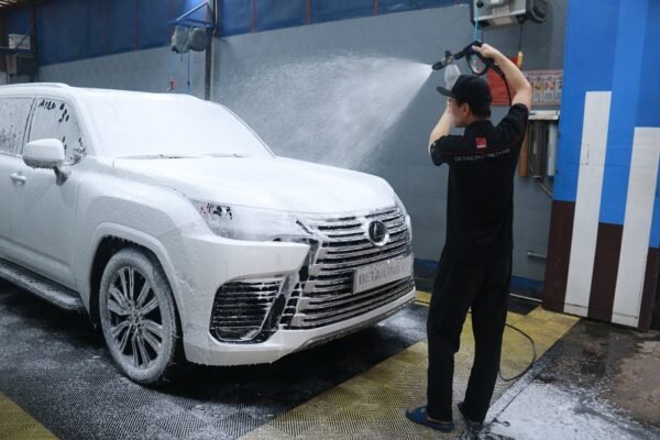 Gói Supreme Hand Wash | Rửa xe detailing siêu sạch Quận 2