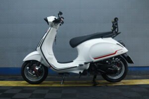 Gói Vespa Revival | Rửa xe Vespa Sprint đúng cách chuẩn detailing